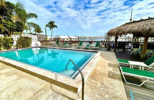 Meadows House | Key West Large waterfront condo with boat slip, sleeps 8