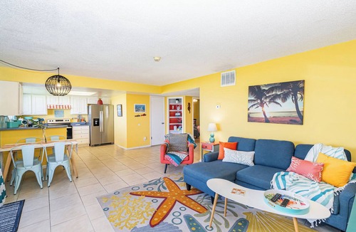 Cocoa Beach Condo | Key West Style: 2B/2B Direct Beach Front Condo with Awesome Ocean views