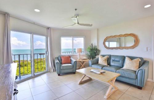 Tavernier Apartment | Keys Escape Oceanfront Resort Condo Sleeps 6