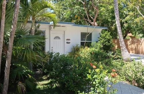 Islamorada Villa | Keys Kottage & Bayside Villa W/free onsite boat ramp marina & trailer parking.