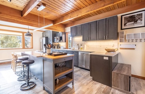 Keystone House | Keystone Townhome Close to Shuttle for Lifts & Short Walk to Lakeside Village
