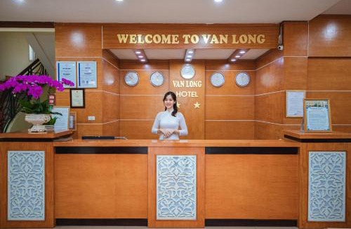 Cam Pha Hotel | Khách sạn Vân Long