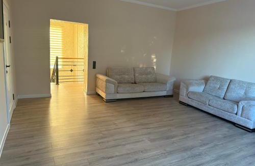 Shymkent Hostel | Khan