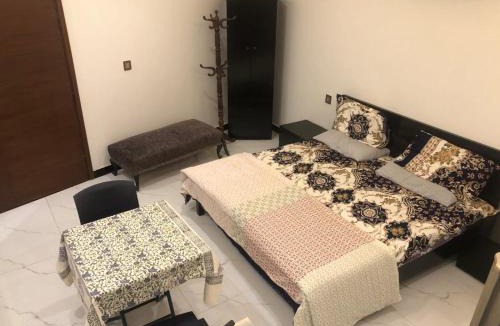 Clifton House | Khan Lodge