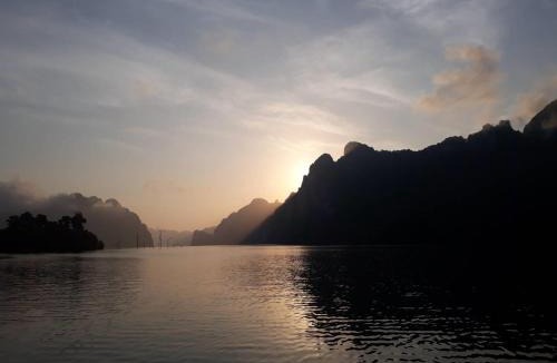 Khlong Sok Resort | Khao Sok Jungle Huts Resort
