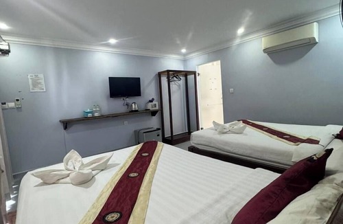 Kampot Resort | Khmer Bungalow