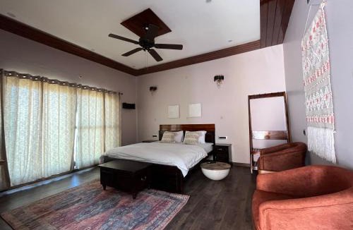 Tehri House | Khumani
