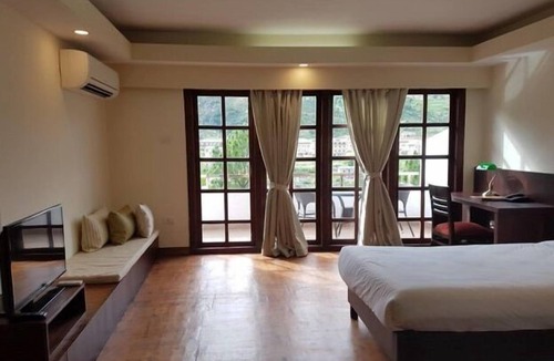 Khuruthang Hotel | Khuru Resort
