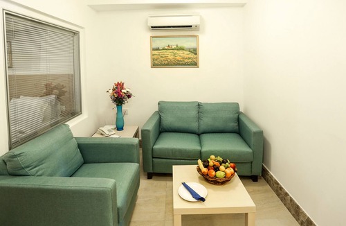 Al Swaifyeh Hotel | Khuttar Apartments