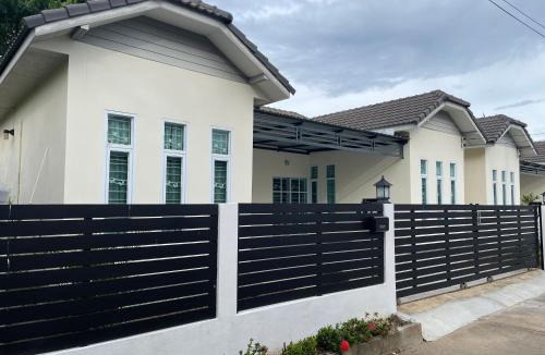 Lampang Apartment | Khwanlom House
