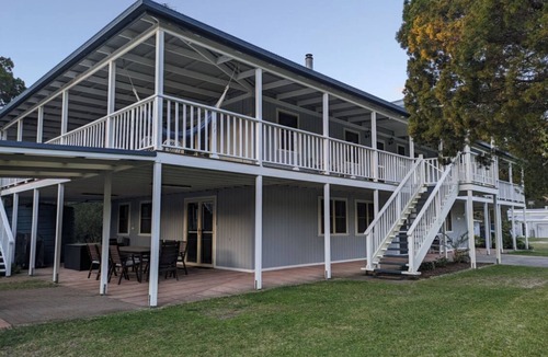 Brisbane Waterfront Apartment | Kiarabilli Moreton island