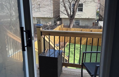 Elizabeth Apartment | Kickback and relax in this beautiful apartment close to all arenas and malls