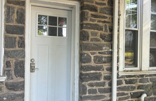 Upper Darby Apartment | Kickback and relax in a one bedroomapartment.