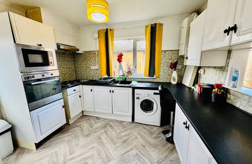 Kidderminster House | Kidderminster West Midlands Birmingham 3 Bedrooms