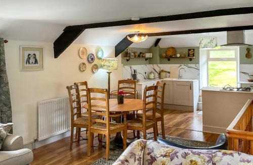 Hexham House | Kielder Cottage Spa - E3533