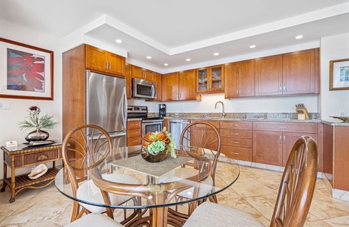 Kihei Condo | Kihei Beach #406 – Panoramic Ocean Views and Relaxed Luxury