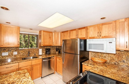 Kihei Condo | Kihei Beach Unit 302 Oceanfront Upgraded Condo on Sugar Beach Great Views