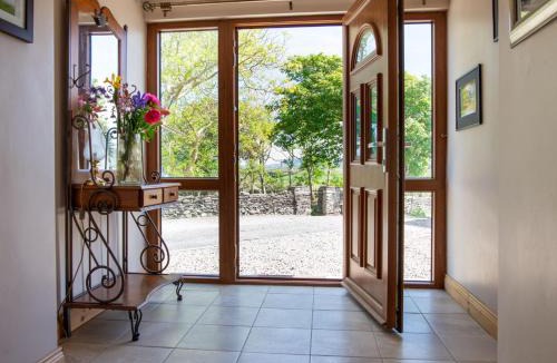 Ardara Bed & Breakfast | Kilcashel House, Ardara, F94 P802