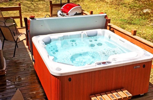 Killington Cabin | Killington Cabin - Left Unit: Great for families, Cozy, Close to Mountain. Hot Tub. Wood Stove.
