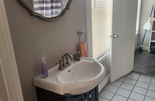 Killington House | Killington Mountain Farmhouse-5 min to Skiing