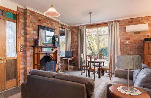 Boat Harbour House | Killynaught Spa Cottages
