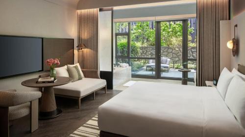 Fengxian Hotel | Kimpton Nine Trees Shanghai by IHG