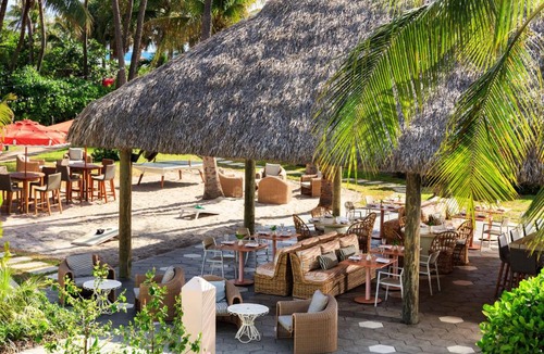 City Center Resort | Kimpton Surfcomber Hotel by IHG