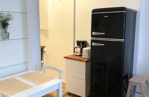 Alppiharju Apartment | Kinapori studio next to metro
