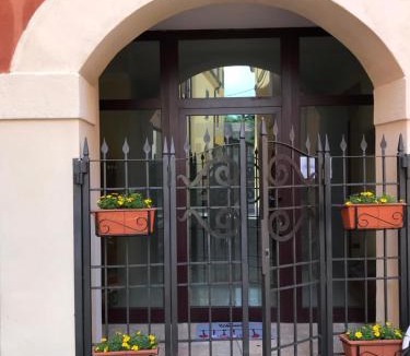 Peschiera del Garda City Centre House | KINDLY ROBERTA centro storico Peschiera,lago relax