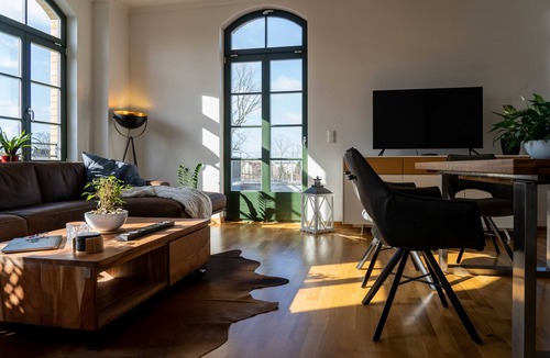 Mockern Apartment | King Albert Residence
