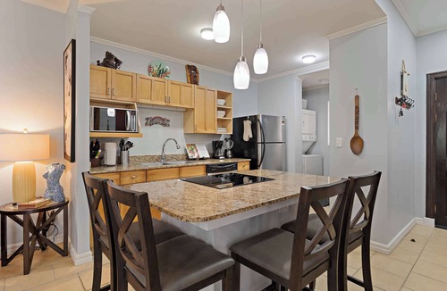 Potrero Condo | King Bed, Balcony, 10-min walk to Beach & Pool