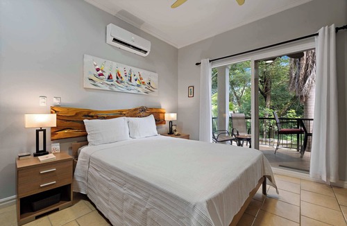 Potrero Condo | King Bed, Balcony, 10-min walk to Beach & Pool