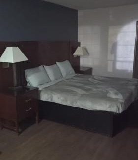 Jackson Apartment | King Bed Hotel Room 159