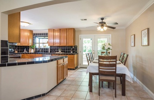 Citrus Heights House | King Beds! - Clean and Spacious 5 bed 3 bath home