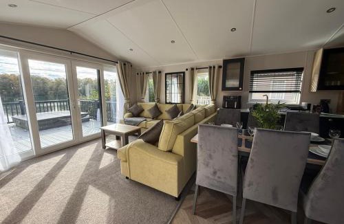 Tattershall House | King Carp