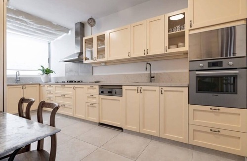 Mamilla Apartment | King David Penthouse 6BD/Parking/Pool, Awesome View Over The Old City