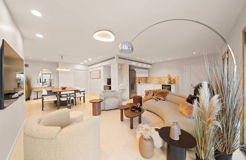 Jerusalem City Centre Apartment | King David Residence 3BDR - ApartHotels