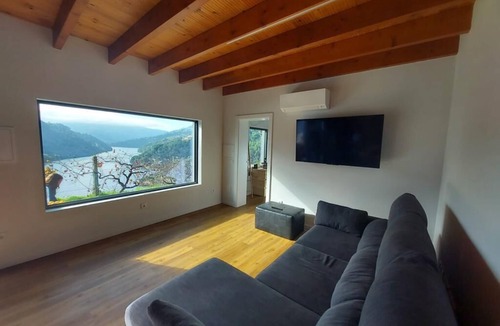Ribadouro House | King Deluxe Studio