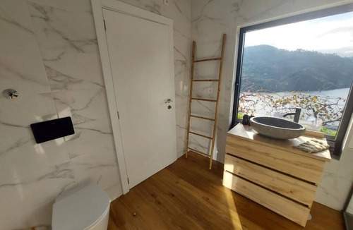 Ribadouro House | King Deluxe Studio