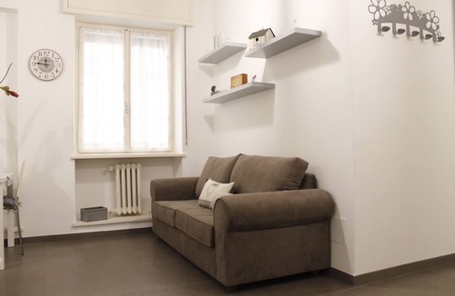 Verona City Centre Apartment | King Lear - White Rose - Apartment for 2 to 5 people at 100mt from the Arena