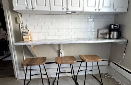 Lower Lawrenceville Apartment | King/Queen - Steps to Butler