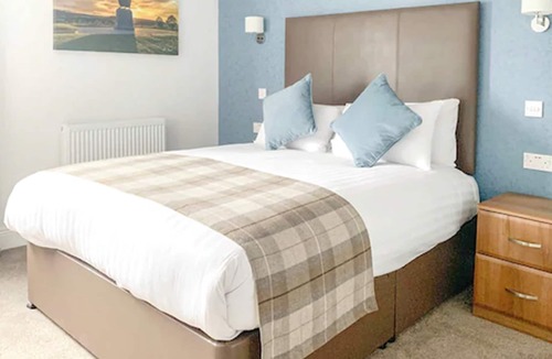 Stirling Hotel | King Robert Hotel