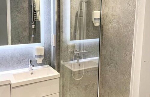 Stirling Hotel | King Robert Hotel