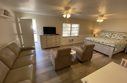 Springs at Kings Bay Cabin | King's Bay Lodge