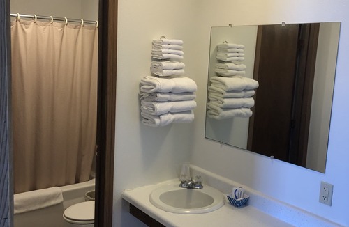 Kennebec Hotel | King's Inn