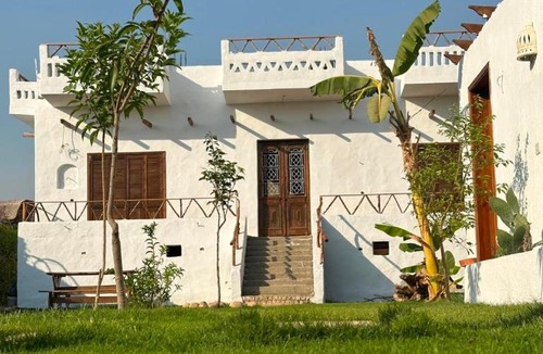 Abu Sir Hotel | King Sahure Pyramid Inn