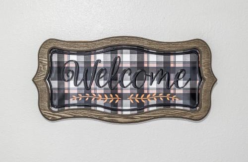 West Newton House | King Size Bed Bungalow with a Gym in Indianapolis