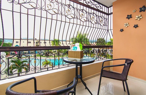 Gregorio Luperon Condo | King Size Finest 3bd Condo| 3A/C| WIFI| TV|Cable !