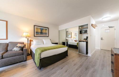 Truckee House | King Studio 2nd Floor #234 at Donner Lake Village