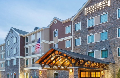 Canton Apartment | King Studio | Free Breakfast Buffet. Pool & Hot Tub Access.